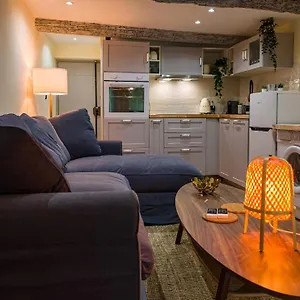 Apartment Vieille Neuf Et Cosy, Deux Chambres, 6 Couchages Nice